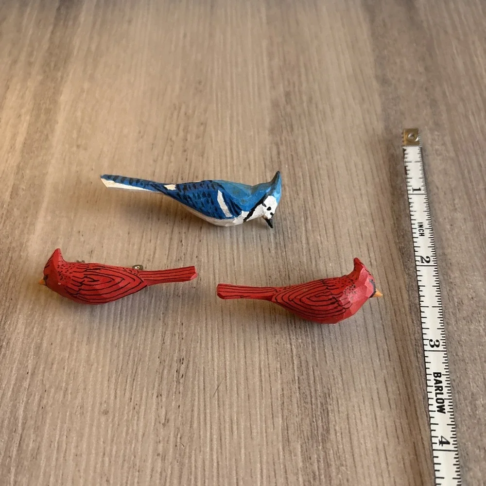 Lot 3 Vtg Carow Handmade Carved Wood Bird Pins Brooch Painted Folk Art Miniature